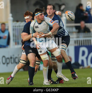 Leinster's Devin toner e Glasgow Warriors' Ryan Wilson durante la partita di Rabo Direct PRO12 Playoff al RDS di Dublino. Foto Stock