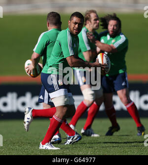 Lions britannici e irlandesi Toby Faletau durante la sessione di formazione presso la North Sydney Oval, Sydney in Australia. Foto Stock