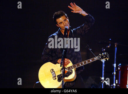 Darius Danesh - Smash Hits. Darius Danesh si esibisce al Smash Hits T4 poll Winners Party presso la London Arena. Foto Stock