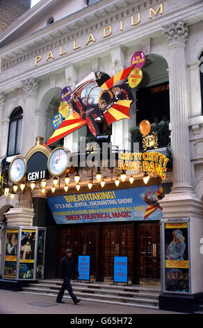 Il London Palladium Theatre di Argyll Street mostra Chitty Chitty Bang Bang. Foto Stock