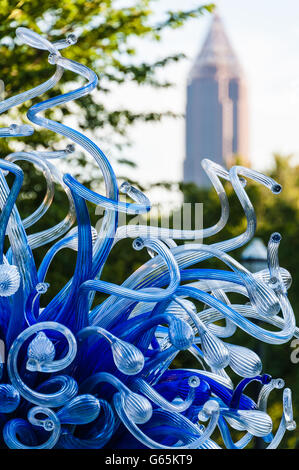 Vetro artista Dale Chihuly Parterre della fontana di installazione ad Atlanta Giardino Botanico in Midtown Atlanta, Georgia, Stati Uniti d'America. Foto Stock