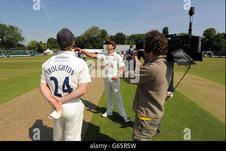 Cricket - LV= County Championship - Division One - Giorno 1 - Surrey v Warwickshire - Il campo sportivo Foto Stock