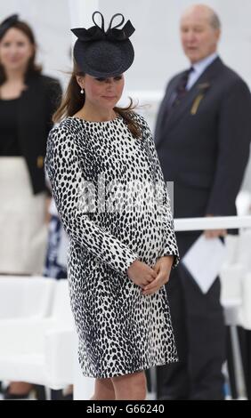 La Duchessa di Cambridge all'Ocean Terminal di Southampton durante la cerimonia dove nominò la più recente nave della Principessa Cruises, Royal Princess, in qualità di madrina della nave. Foto Stock