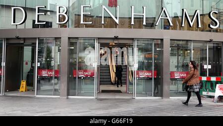 Vista generale del grande magazzino Debenhams di Liverpool One. Foto Stock