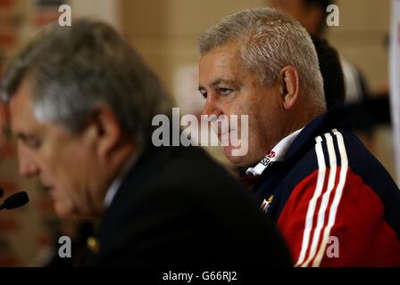 Warren Gatland, responsabile dei Lions britannici e irlandesi, durante la conferenza stampa al Grand Hyatt Hotel di Melbourne in Australia. Foto Stock