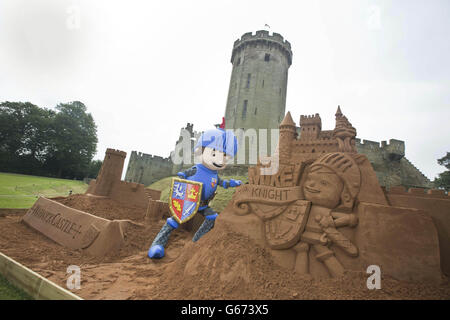 Sandcastles presso il Castello di Warwick Foto Stock