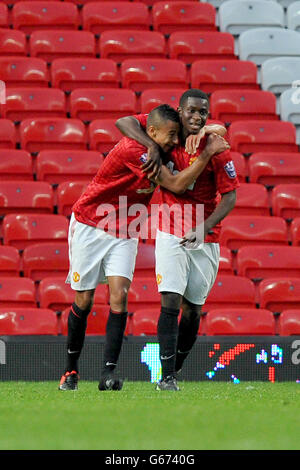 Calcio - Barclays Under 21 Premier League - finale - Manchester United v Tottenham Hotspur - Old Trafford. Jessie Lingard e Larnell Cole, Manchester United. Foto Stock