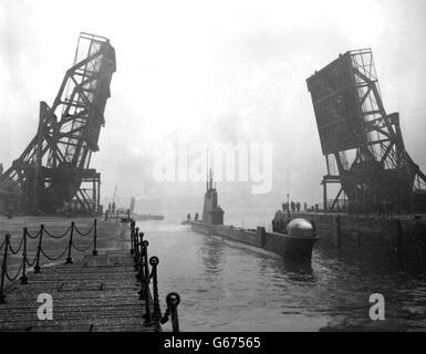 Royal Navy - HMS delle Termopili - Londra Foto Stock