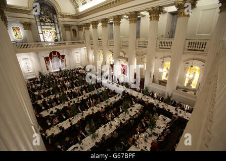 Una visione generale dei discorsi durante il Lord Mayor della City of London cena ai giudici di sua Maestà, alla Mansion House di Londra. Foto Stock
