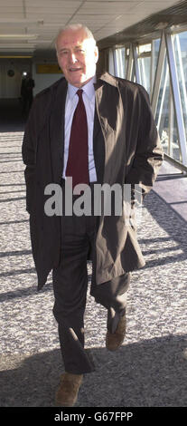 TONY BENN ritorna dall'IRAQ Foto Stock