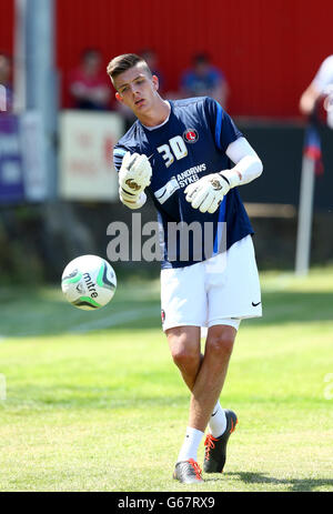 Calcio - Pre Season friendly - Welling United v Charlton Athletic - Park View Road. Nick papa, Charlton atletico portiere Foto Stock