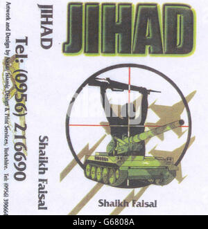 La prima copertina di una registrazione di Abdullah el-Faisal, un clerico in stile autogestito, 39 anni, condannato per aver sollecitato l'omicidio all'Old Bailey. * 'Sheikh' Abdullah el-Faisal, un convertito all'Islam, è stato arrestato nella sua casa di Stratford nel febbraio 2002 dopo che ha prodotto i nastri audio in cui ha esortato i giovani musulmani a fare una guerra Santa contro gli ebrei e l'Occidente. Foto Stock