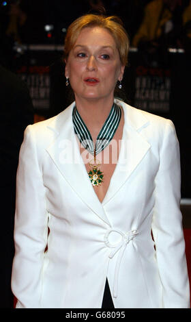 Attrice Meryl Streep in arrivo per l'Orange British Academy Film Awards (BAFTA), presso l'Odeon a Leicester Square, Londra. Foto Stock