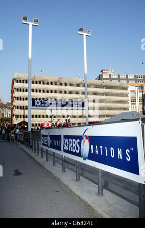 Marchio RBS alla partita RBS 6 Nations Wales contro England al Millennium Stadium Cardiff. Foto Stock