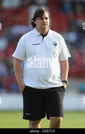 Il direttore dei New Saints del calcio Craig Harrison durante la prima tappa della UEFA Champions League Second Round Qualifiche al campo di corse, Wrexham. Foto Stock