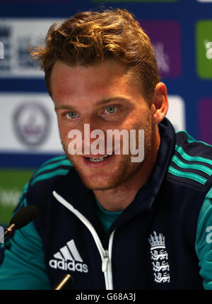 L'Inghilterra del Jos Buttler durante una conferenza stampa a Edgbaston, Birmingham. Foto Stock