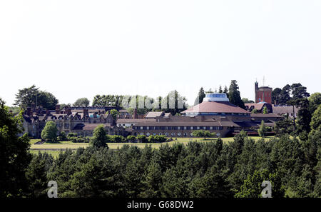 Una visione generale della Worth School in West Sussex a seguito della conclusione a Crawley Town Hall, dell'inricerca nella morte dell'allievo William Avery-Wright mentre attraversava la strada fuori dalla scuola nel 2011. Foto Stock