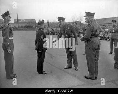 Royal visita- Welsh Guards - Surrey Foto Stock