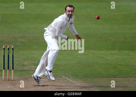 Cricket - International Tour Match - Somerset v Australia XI - Day Three - The County Ground. L'australiano spin bowler Nathan Lyon durante il 3° giorno contro Somerset, durante la partita del Tour Internazionale al County Ground di Taunton. Foto Stock