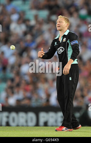 Cricket - Friends Life T20 - Surrey v Hampshire - The Kia Oval. Gareth Batty, Surrey Foto Stock