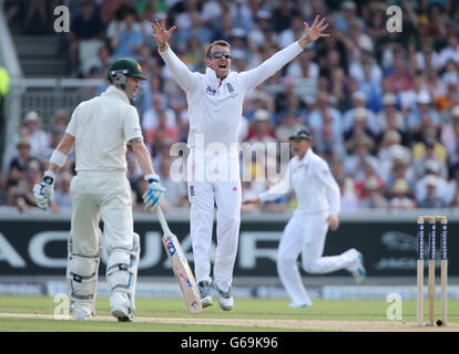 Cricket - Terza Investec Ceneri - Test Day One - Inghilterra v Australia - Old Trafford Foto Stock