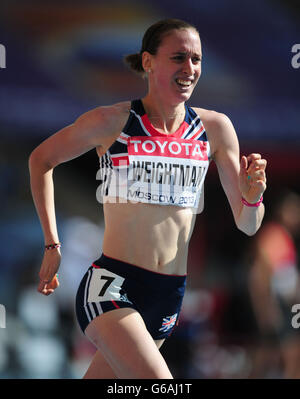 Laura Weightman della Gran Bretagna durante le sue manche dei 1500 mesi delle donne, giorno due dei Campionati mondiali di atletica IAAF del 2013 allo stadio Luzhniki di Mosca, Russia. Foto Stock