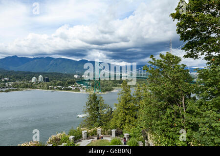 Il Ponte Lions Gate, Vancouver, preso da Stanley Park Foto Stock