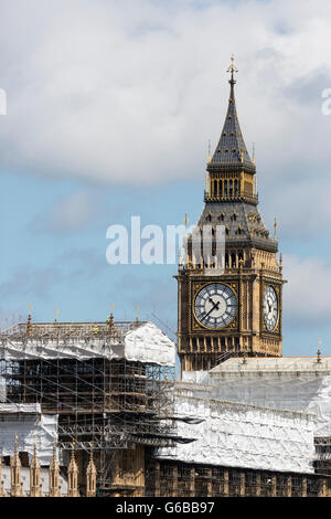 Londra, Regno Unito. Il 24 giugno 2016. Grandi opere di costruzione attualmente in corso presso le Case del Parlamento. Reazioni al Regno Unito il voto al referendum per un Brexit dall'Unione europea. Credito: Immagini vibranti/Alamy Live News Foto Stock