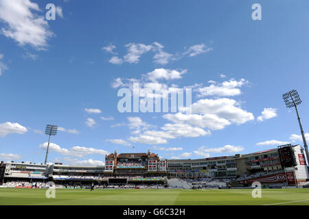 Cricket - Yorkshire Bank Pro40 - Gruppo B - Surrey / Derbyshire - The Kia Oval. Vista generale del Kia Oval durante la partita Foto Stock