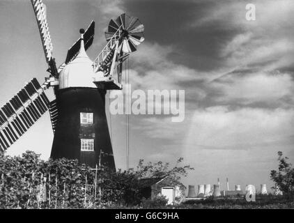 Industria - Centrale Energetica di West Burton - 1971 Foto Stock