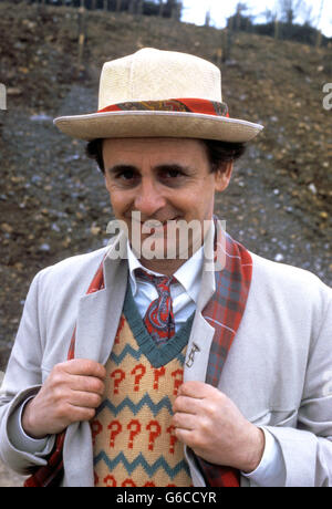 Televisione - BBC - Doctor Who - Somerset. L'attore Sylvester McCoy come Doctor Who, in posizione alla cava di Cloford vicino a Frome in Somerset. Foto Stock