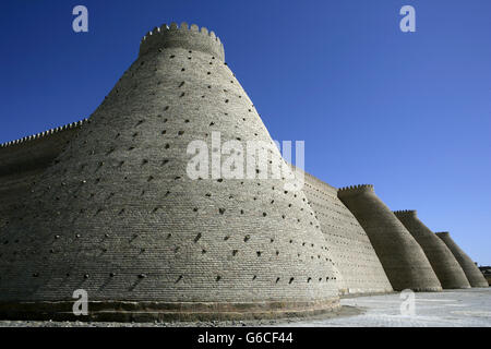 Le mura della città, Arca fortezza, Bukhara, Uzbekistan Foto Stock