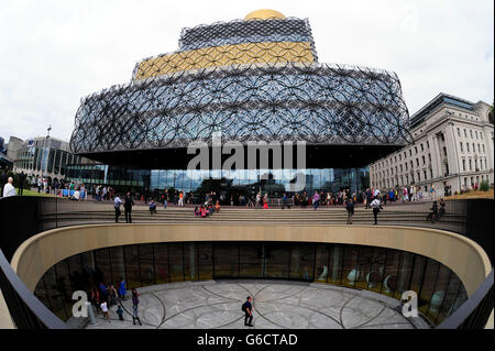 Malala apre la nuova Biblioteca di Birmingham Foto Stock