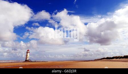 Una vista generale del Faro di Talacre nel Flintshire, Galles del Nord. Foto Stock