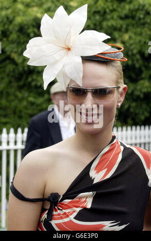 Zara Phillips la figlia della Principessa reale arriva ad Ascot per il primo giorno della gara di cavalli Royal Ascot. Royal Ascot è un momento clou del calendario reale e della stagione sociale, l'annuale riunione di gara reale è una grande occasione sportiva britannica. Foto Stock