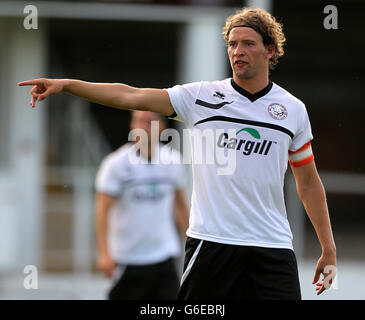 Calcio - Hereford United v Bristol Roers - Edgar Street - Hereford - Pre-Season friendly. Hereford United's Kingsley James Foto Stock