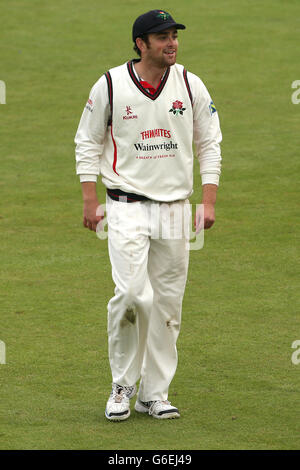 Cricket - LV=Campionati della Contea - Divisione due - Kent v Lancashire - St Lawrence Ground. Stephen Parry del Lancashire Foto Stock