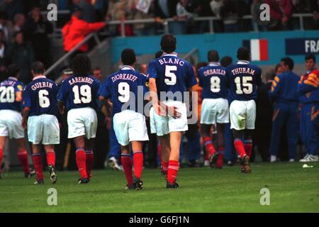 Calcio Euro 96. Romania / Francia, Newcastle. La Francia si spegne dopo la partita Foto Stock