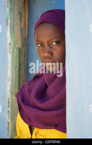 Ragazzina musulmana in un headcloth, Harar, Etiopia Foto Stock