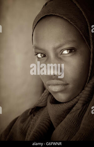 Ragazzina musulmana in un headcloth, Harar, Etiopia Foto Stock