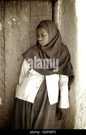 Ragazzina musulmana in un headcloth, Harar, Etiopia Foto Stock