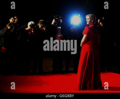 Kate Winslet partecipa alla proiezione ufficiale del Labor Day durante il BFI London Film Festival a Odeon Leicester Square, Londra Foto Stock