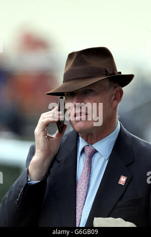 Corse di cavalli - QIPCO British Champions Day - Ascot Racecourse. Il formatore John Gosden durante il QIPCO British Champions Day all'ippodromo di Ascot, Berkshire. Foto Stock