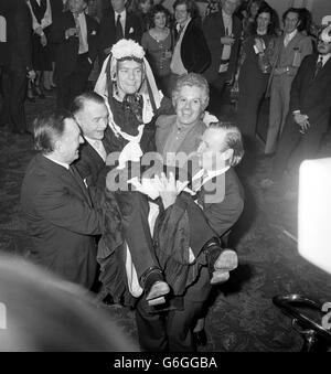 Teatro - Charley's zia - celebrazione dell anniversario - Apollo Theatre, Londra Foto Stock