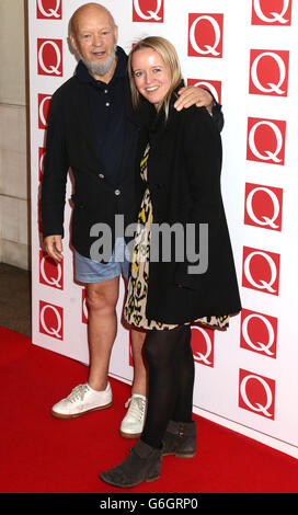 Michael Eavis e sua figlia Emily arrivano al Q Awards, al Grosvenor House Hotel, Park Lane, nel centro di Londra. Foto Stock