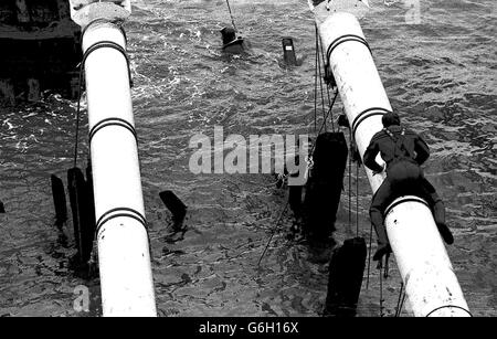 Sollevamento della Mary Rose Foto Stock