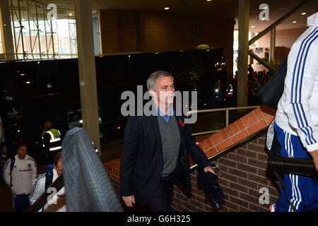 Il manager del Chelsea Jose Mourinho arriva per la partita della Barclays Premier League a St James' Park, Newcastle. Foto Stock