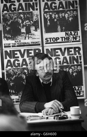 News - Southall sommosse - Segretario della Lega Anti-Nazi - Paolo Holbrew - Londra Foto Stock