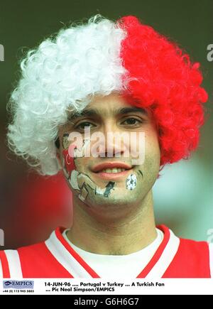 Il calcio ... Euro 96 ... Il Portogallo v Turchia Foto Stock