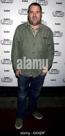 Radio 1 DJ Chris Moyles arriva per i Loaded LAFTAS Comedy Awards 2003 al Rouge nel centro di Londra. Chris ha ricevuto il premio per il più divertente spettacolo radiofonico. Foto Stock